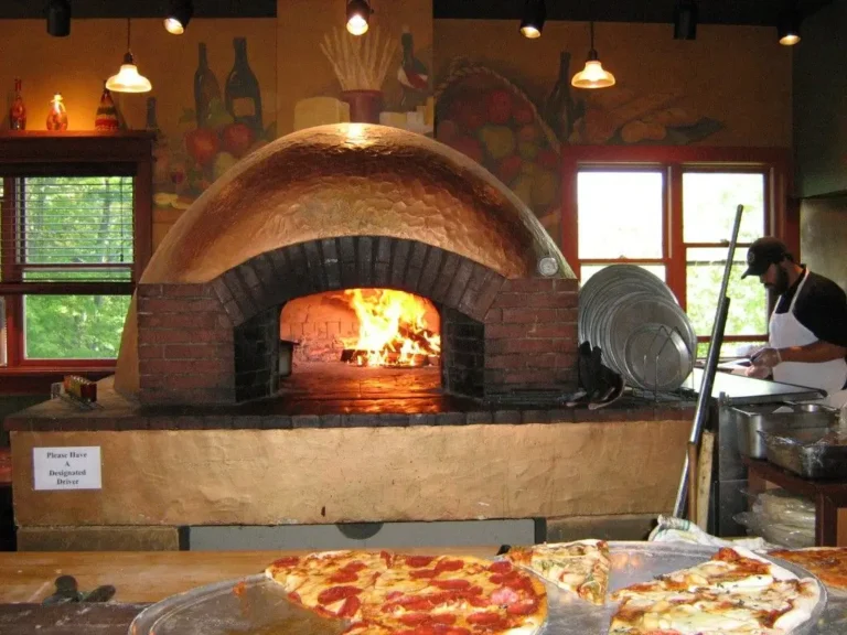 Cẩm Nang Xây Lò Nướng Pizza Cho Nhà Hàng